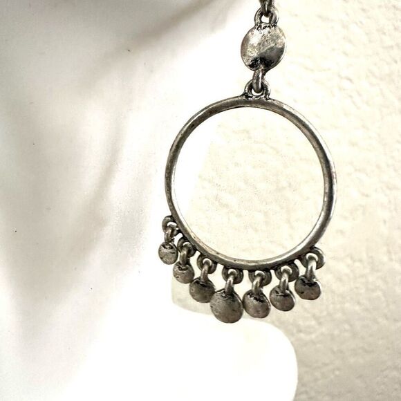 Silver tone disc earrings - Picture 2 of 8